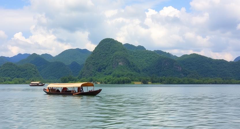 Pesona Sungai Mahakam, Menyusuri Keindahan Alam Kalimantan